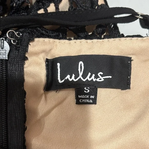 Lulu's Black and Cream Lace Midi Dress - Picture 5 of 7